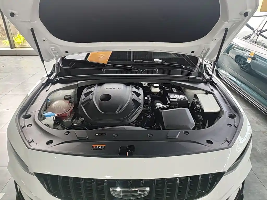 Geely Preface 2025 2024 2.0TD Azure Cloud Edition