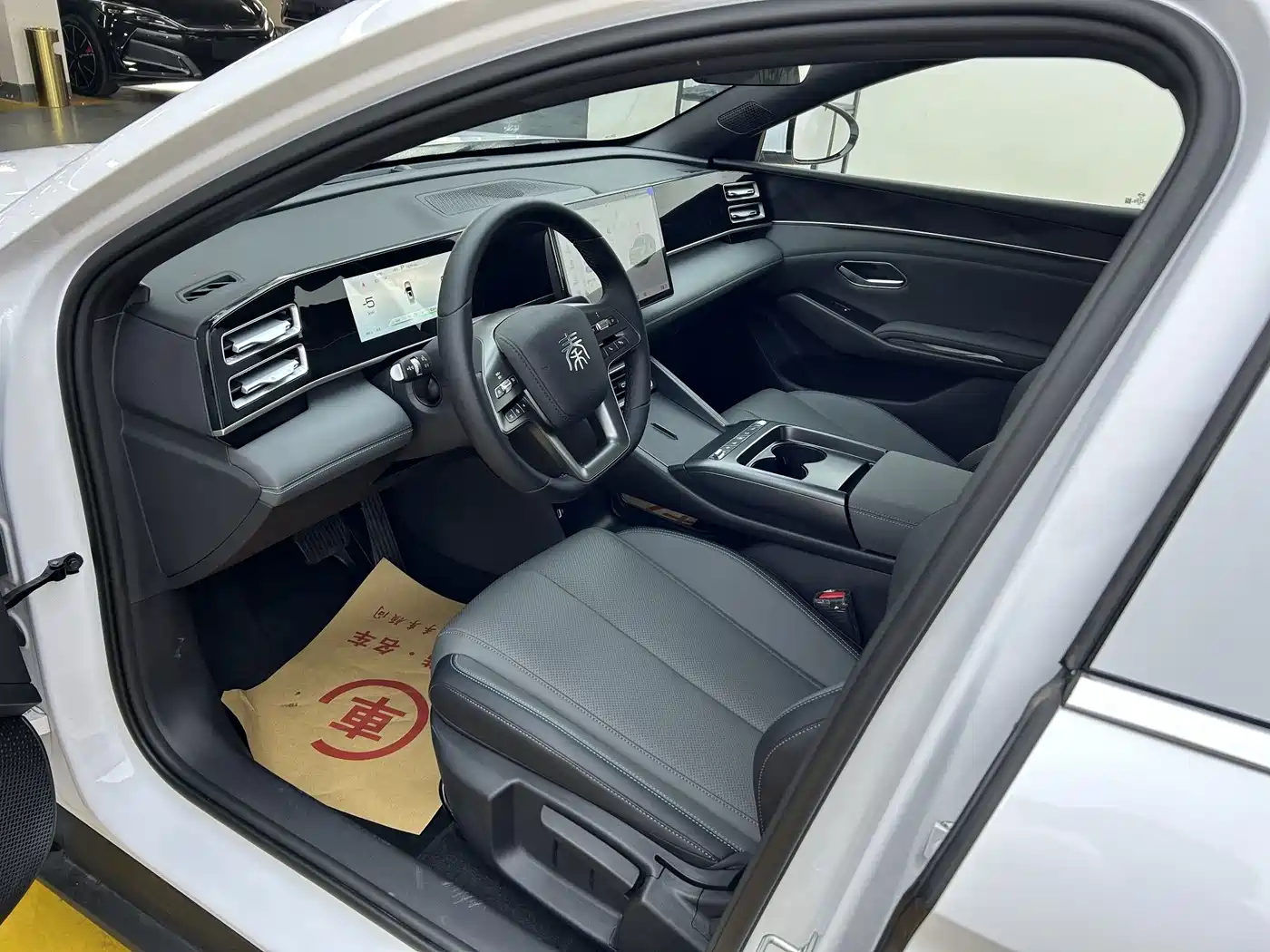 BYD Qin L 2026 2026 DM-i 128KM Progressive