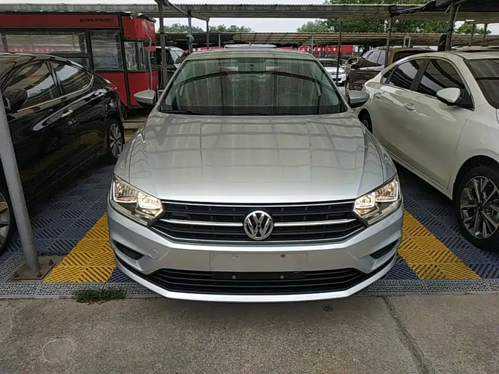 Volkswagen Bora 2016 Model 1.6L Manual Fashion фото 3