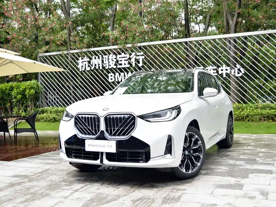 BMW X3 2025 xDrive30L Leading Model M Sport Black Package