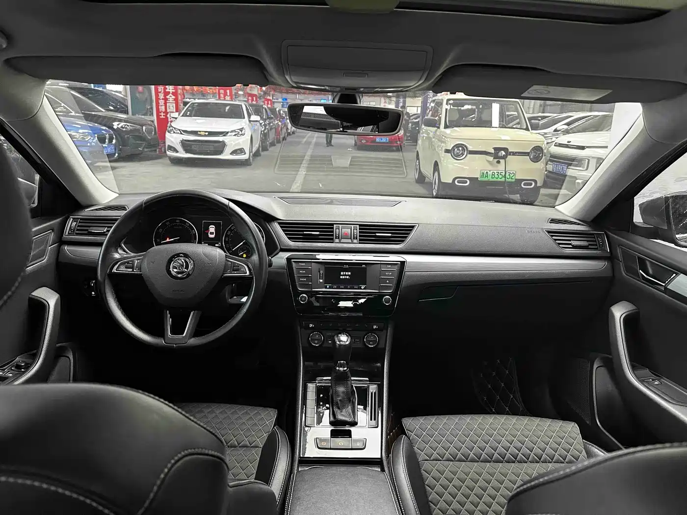 Škoda Superb 2016 TSI280 DSG Pioneer Edition фото 6