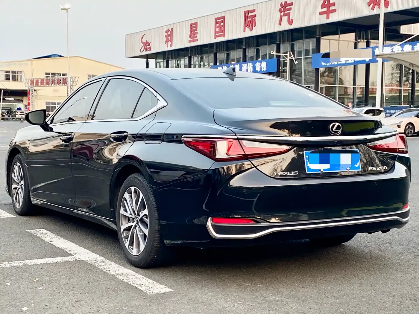 Lexus ES 2023 260 Excellence фото 4