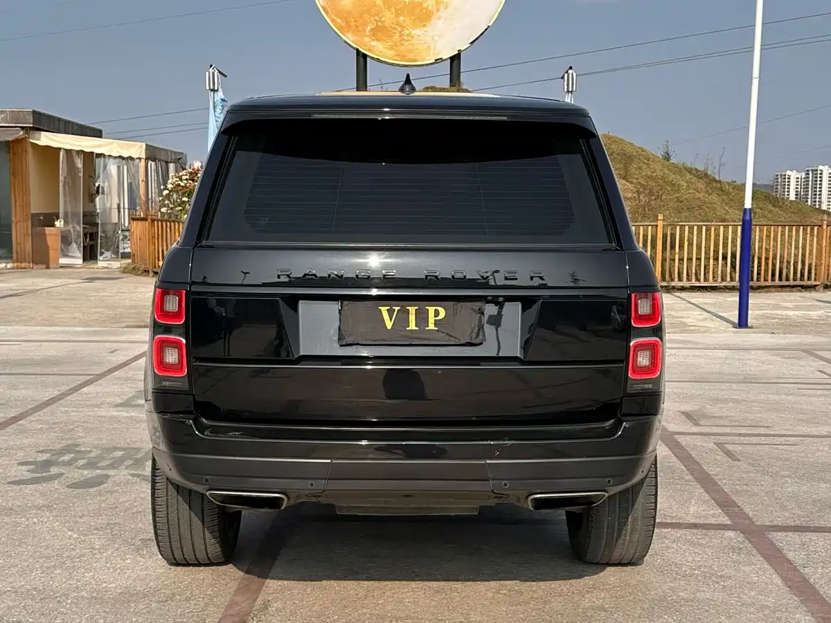 Land Rover Range Rover 2019 3.0 SC V6 Golden Age Edition фото 8