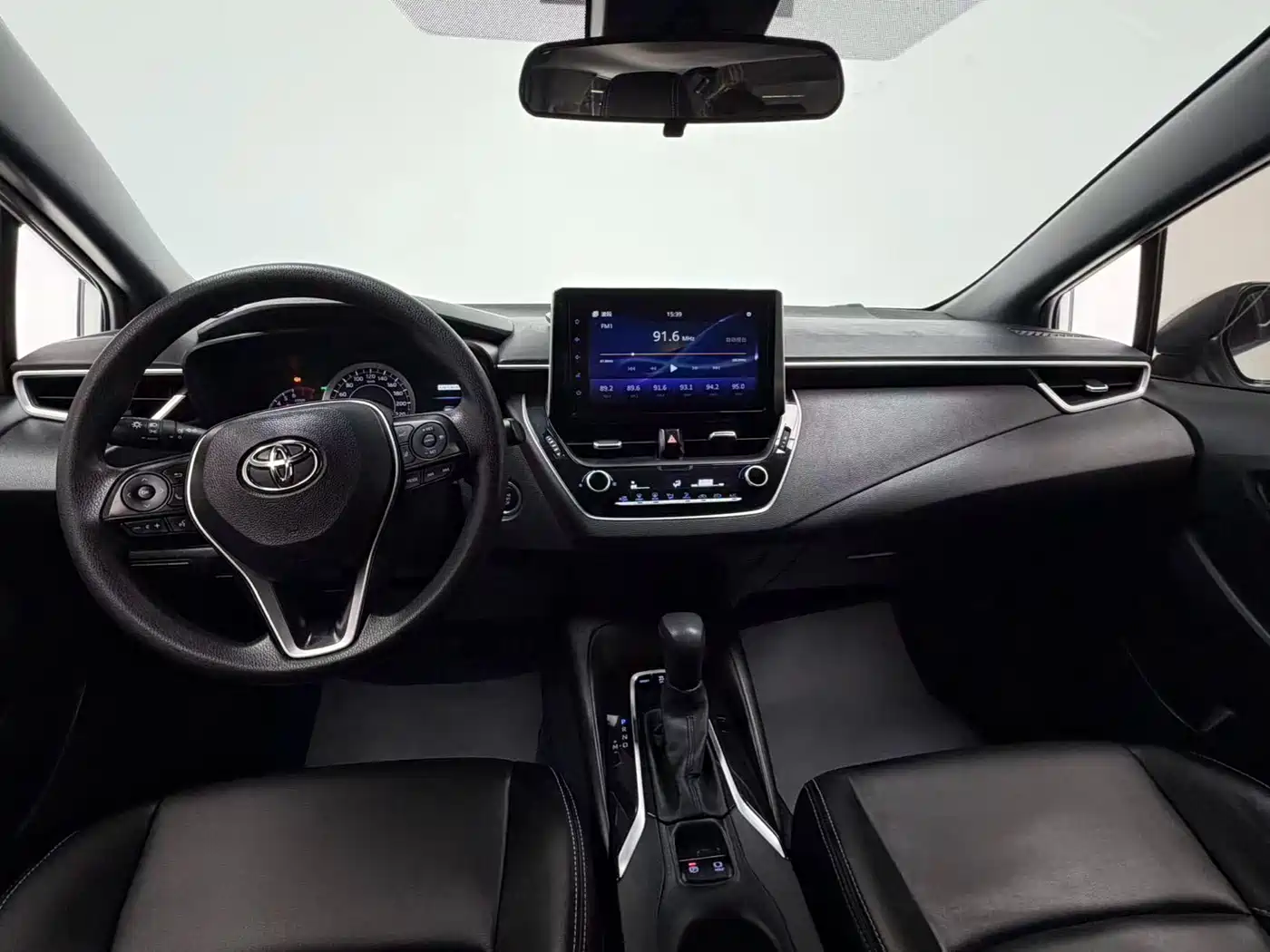 Toyota Levin 2019 185T CVT Luxury Edition China VI фото 14