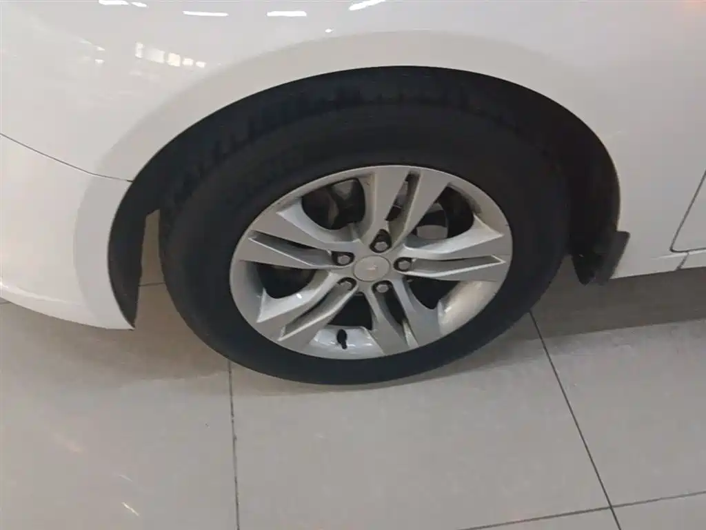 Chevrolet Cruze 2015 1.5L Classic SE AT фото 23