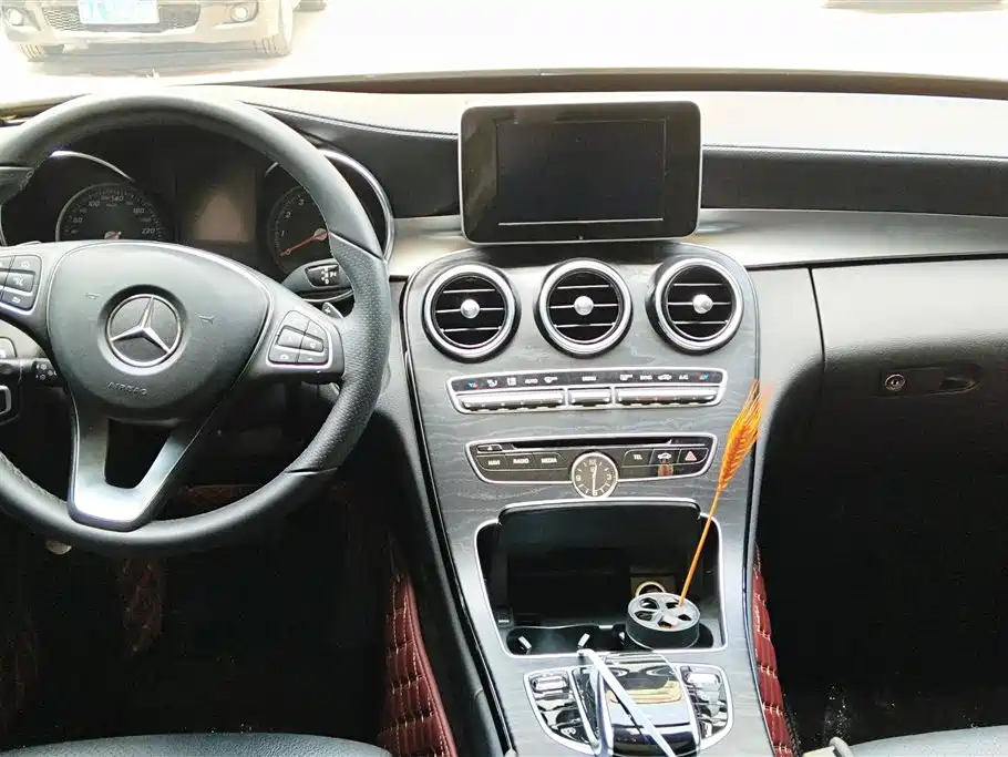 Mercedes-Benz C-Class 2018 C 200 L Sport Edition фото 12