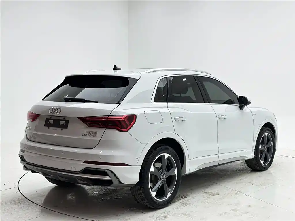 Audi Q3 2022 35 TFSI Fashion Dynamic фото 6