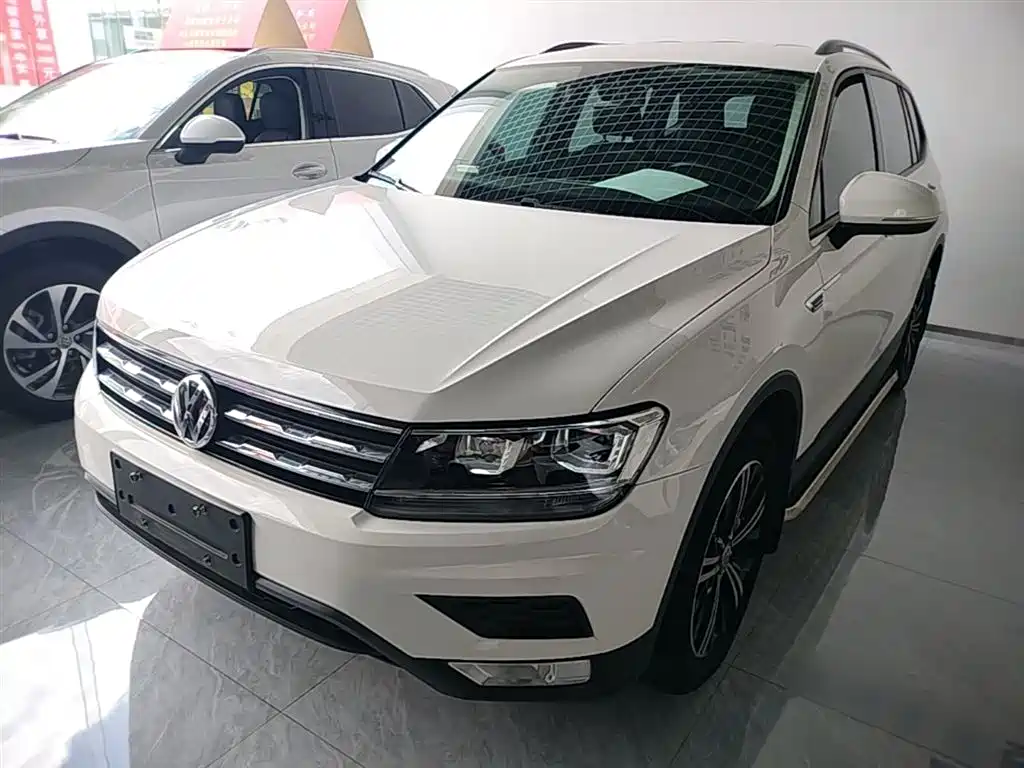 Volkswagen Tiguan L 2020 330TSI Auto 2WD Trend China VI фото 2