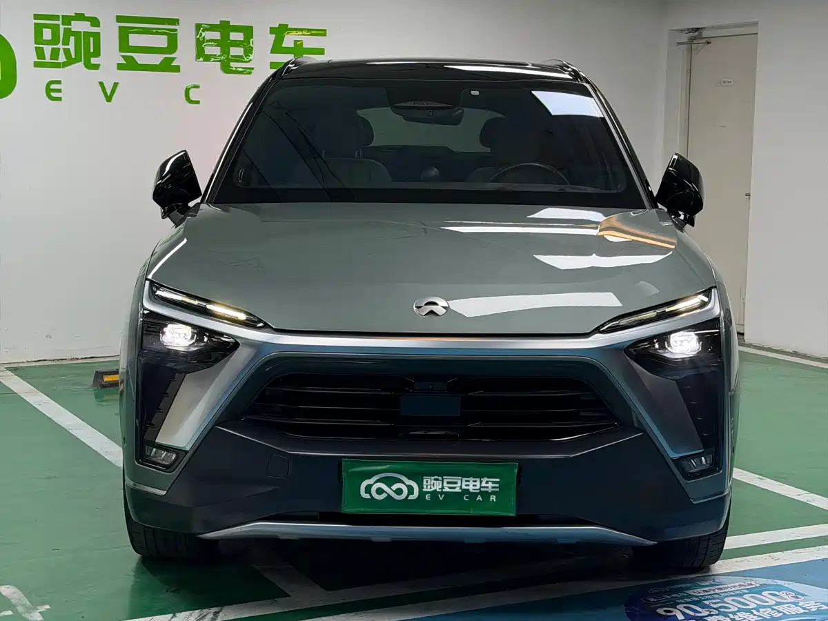NIO NIO ES8