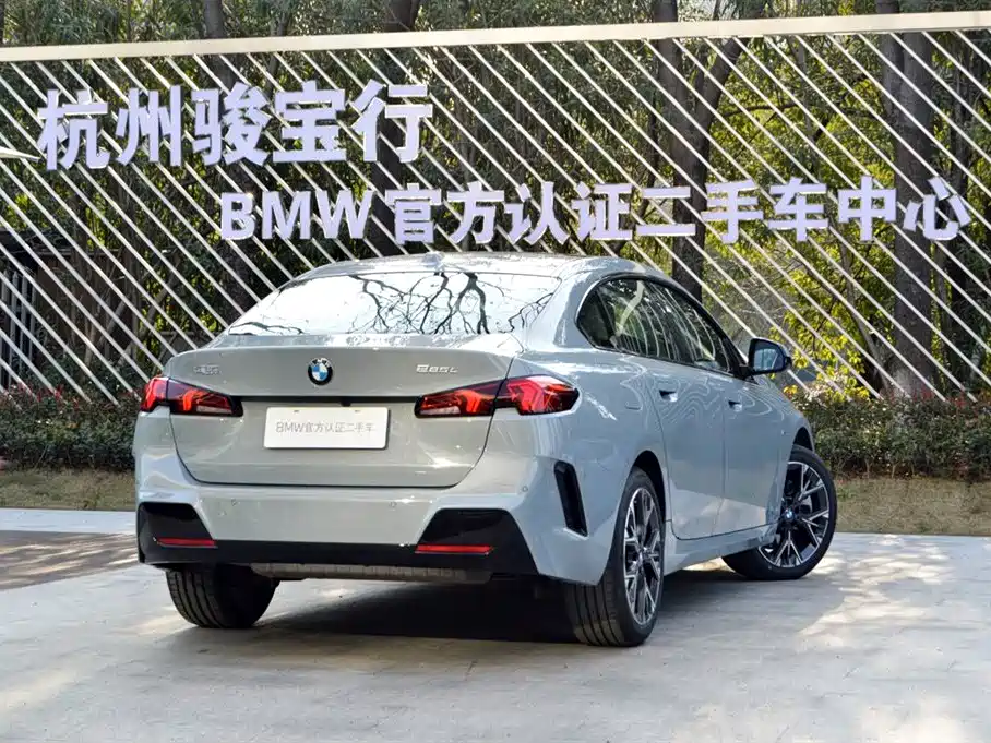 BMW 2 Series 2025 225L M Sport Package фото 4