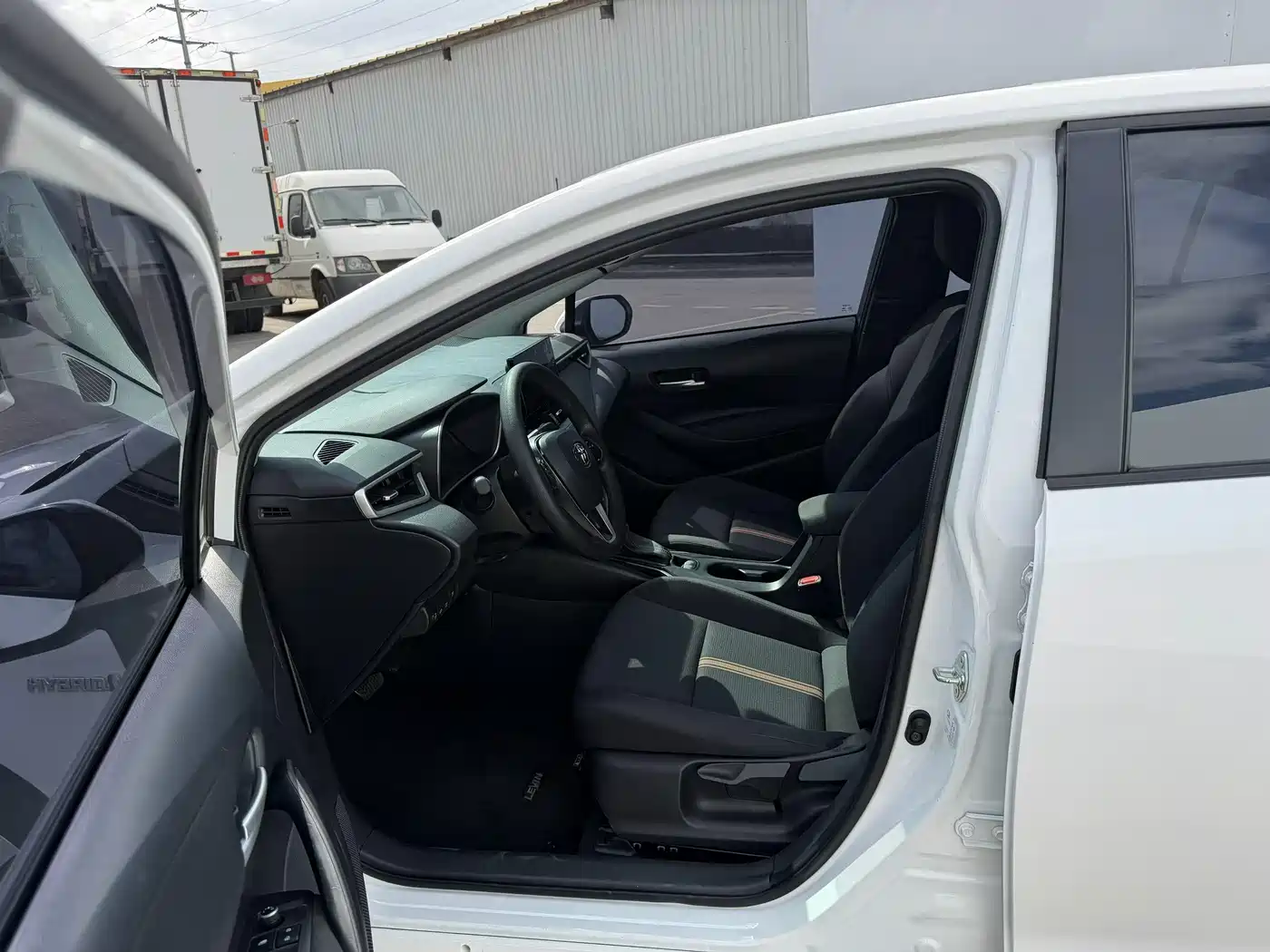 Toyota Levin 2024 Smart Hybrid 1.8L Luxury Edition фото 4