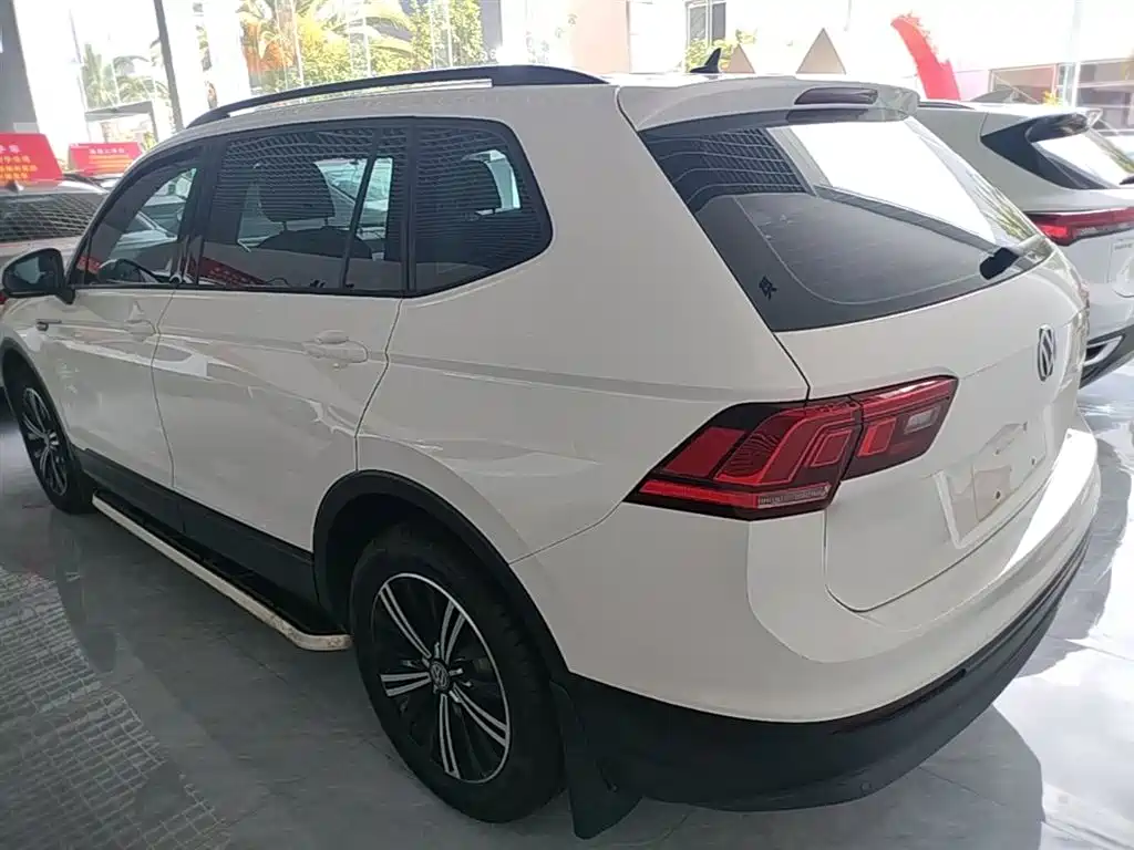 Volkswagen Tiguan L 2020 330TSI Auto 2WD Trend China VI фото 5