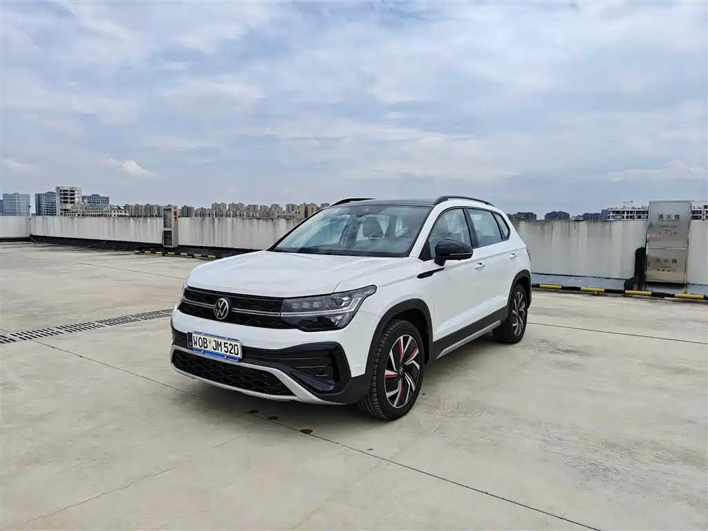Volkswagen Tharu 2024 300TSI 2WD Moon Premium Edition