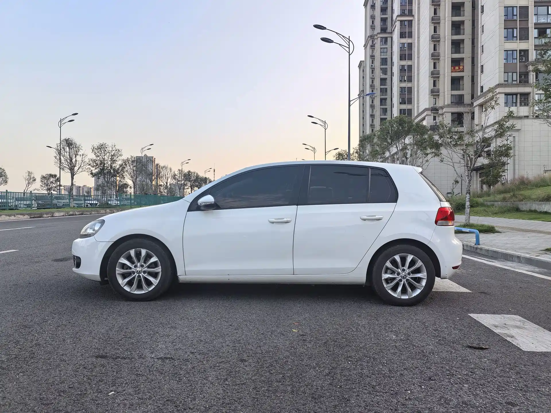 Фото 6 - Volkswagen Golf