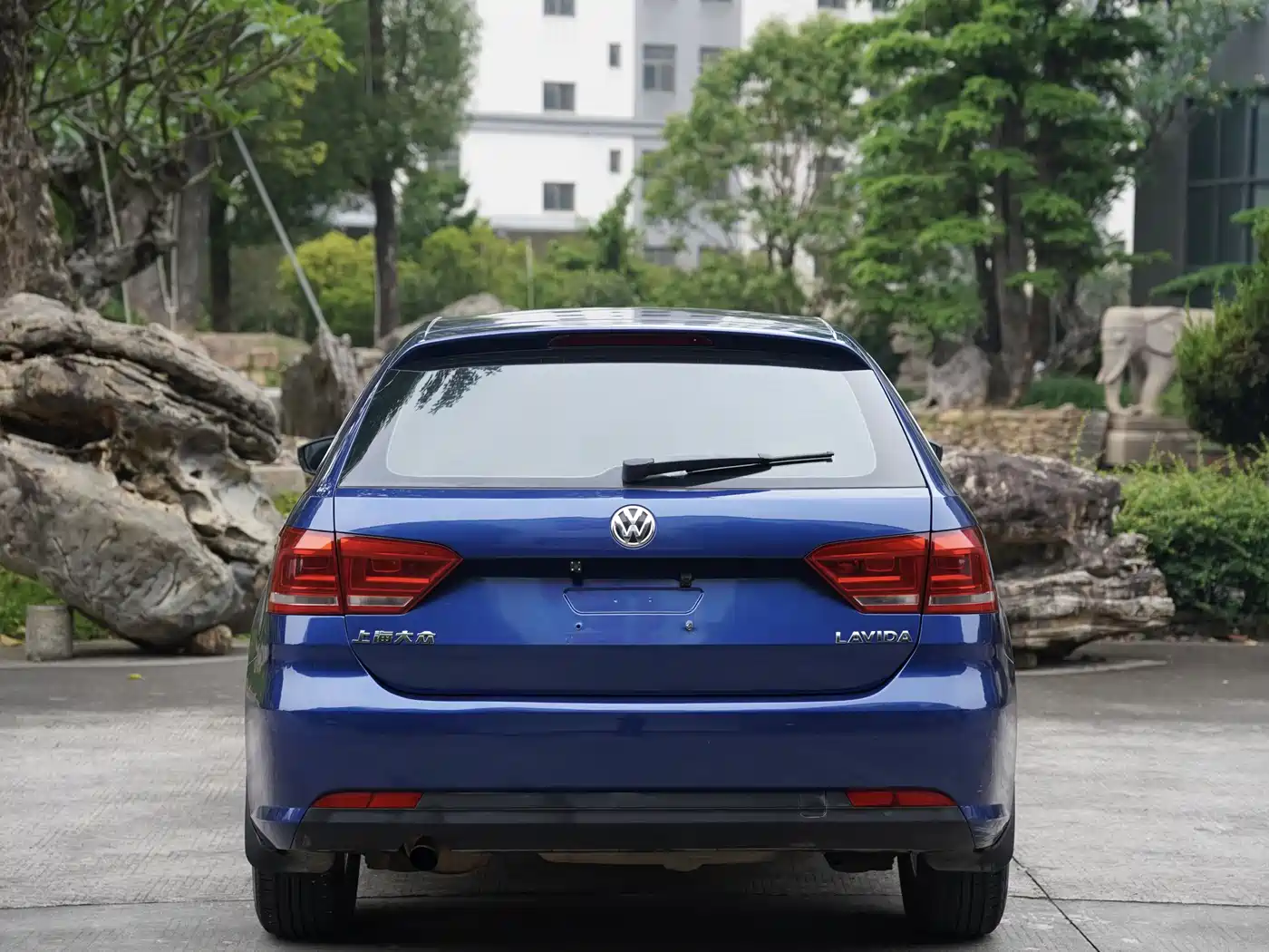 Volkswagen Lavida Tour 2013 1.6L Automatic Trend Style фото 6