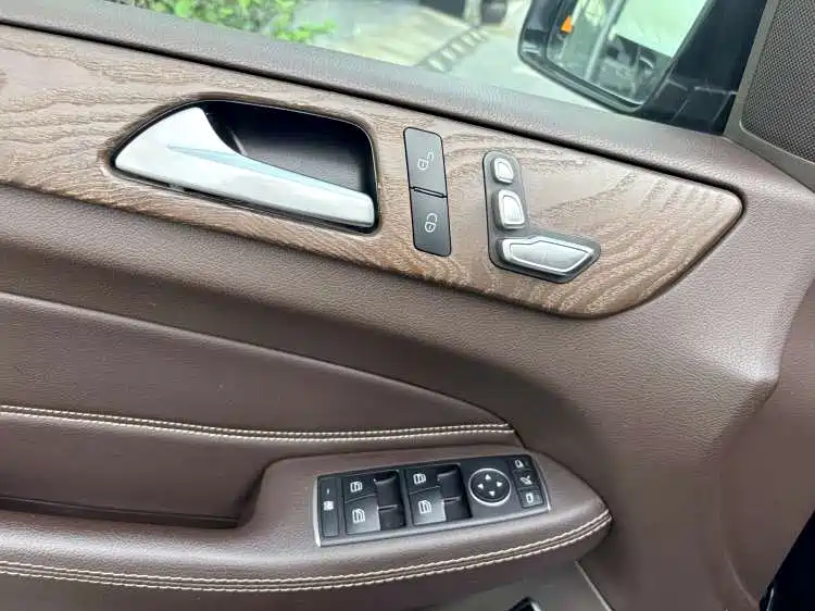 Mercedes-Benz GLE 2017 GLE 320 4MATIC Dynamic фото 5