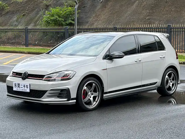 Volkswagen Golf GTI 2018 2.0TSI GTI