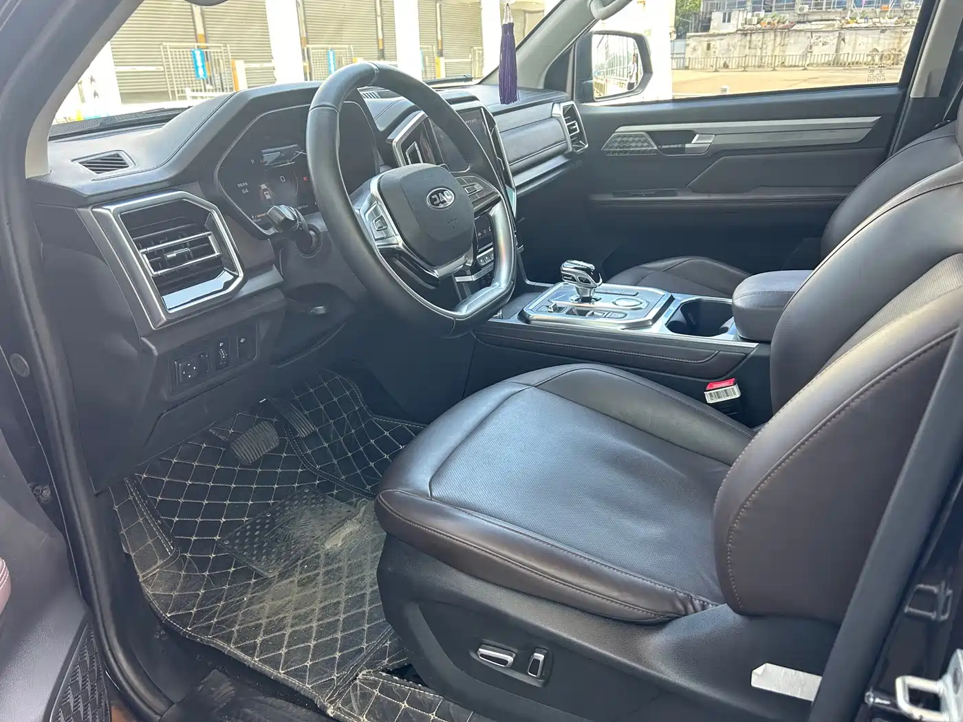 JAC Motors JAC Hunter 2023 2023 Model 2.0T Automatic Diesel 2WD Elite Extended Cab