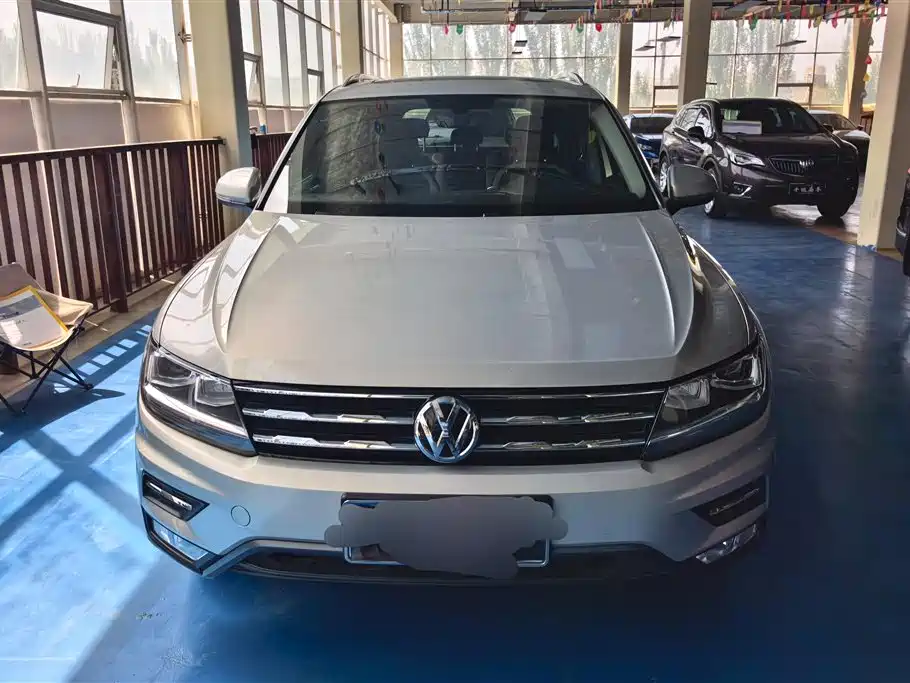 Volkswagen Tiguan L 2018 330TSI Automatic 2WD Luxury Edition фото 5