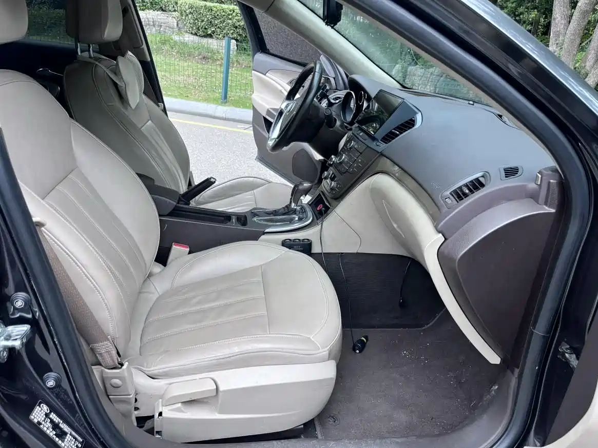 Buick Regal 2012 Model 2.0L Luxury фото 14