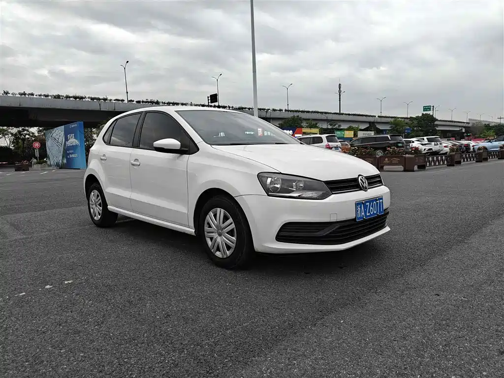 Volkswagen Polo 2018 1.5L Auto Safe Drive фото 7