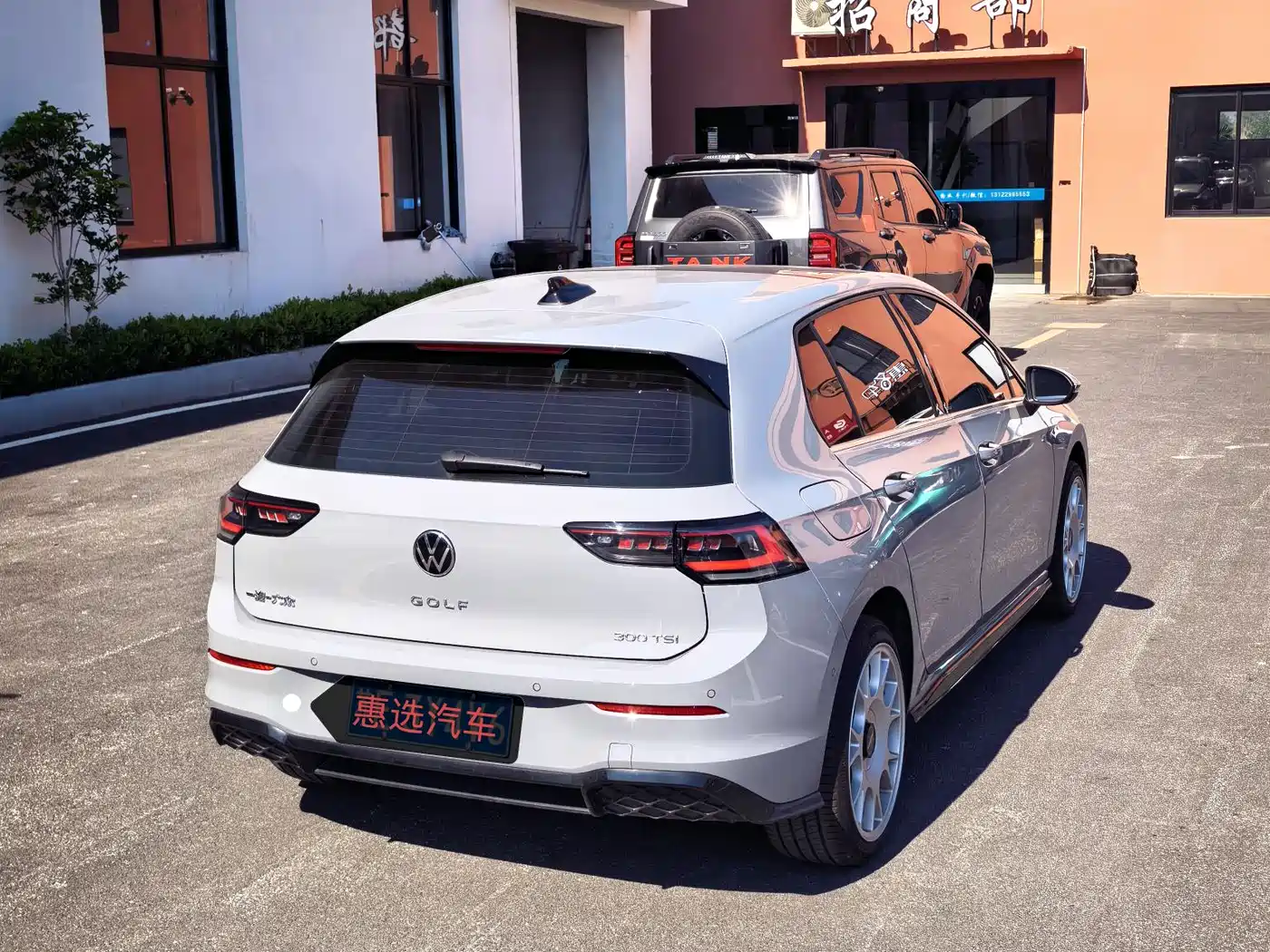Volkswagen Golf 2025 Facelift 300TSI R-Line фото 10