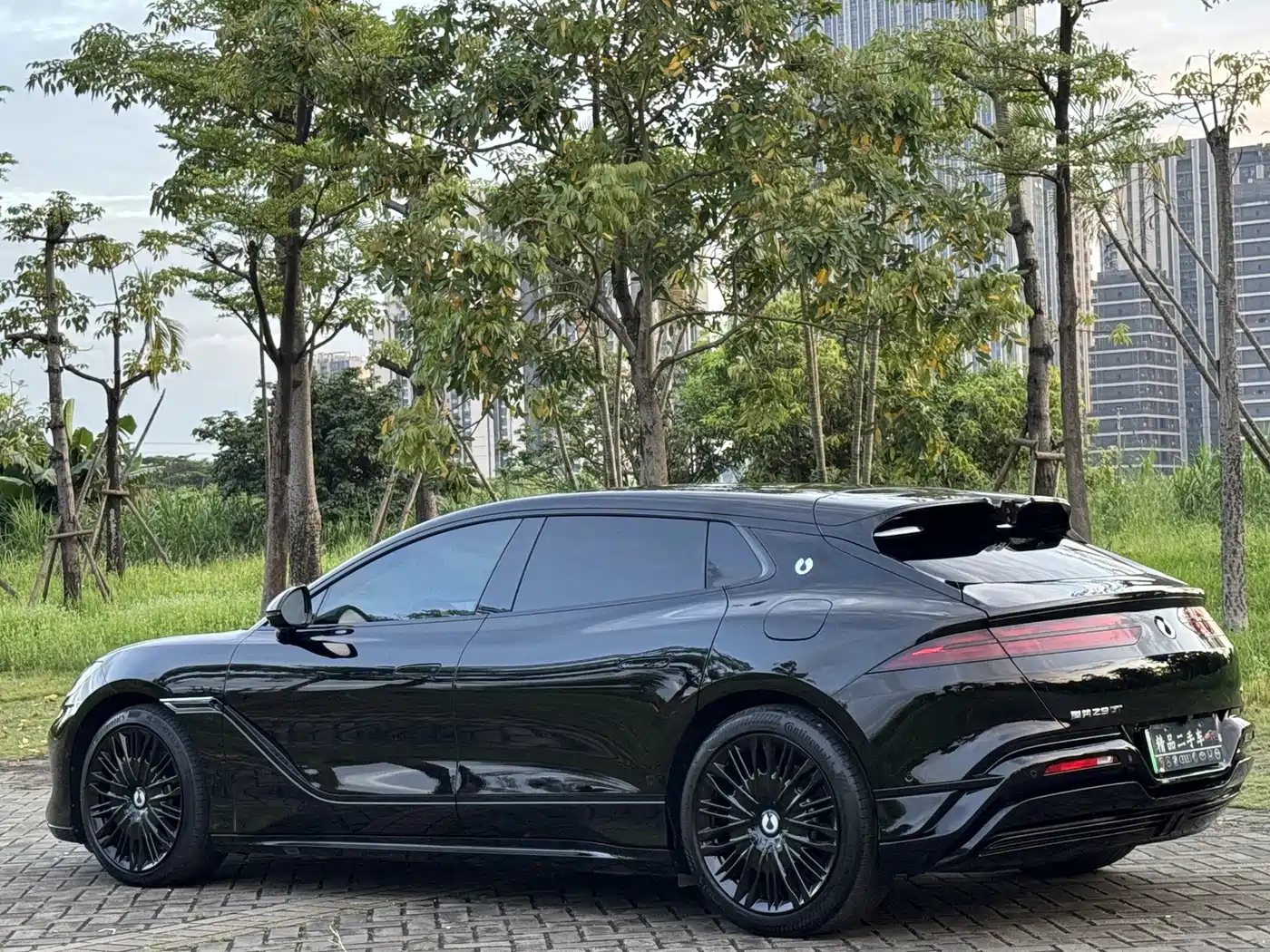 Denza Z9GT 2025 2024 1100 AWD Ultra Edition