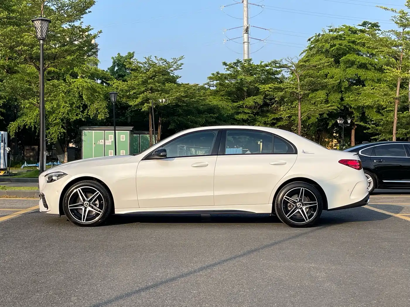 Mercedes-Benz C-Class 2023 Facelift C 260 L Night Sport Edition фото 24
