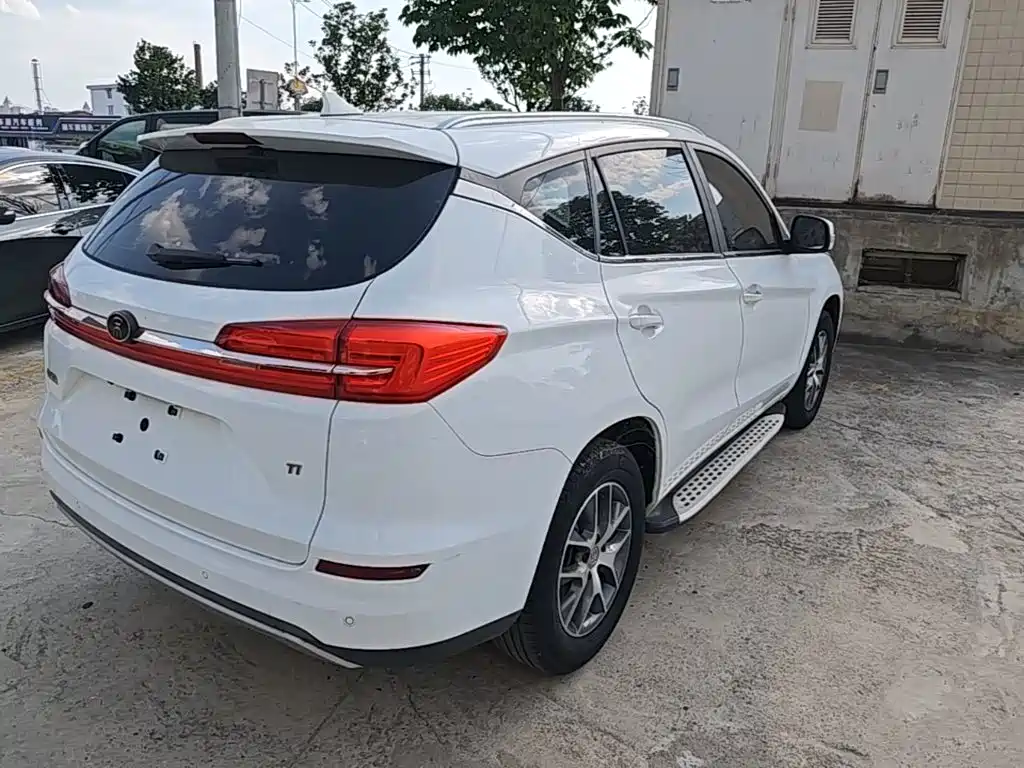 BYD Song 2018 2019 1.5TI Manual Smart Connection Sport