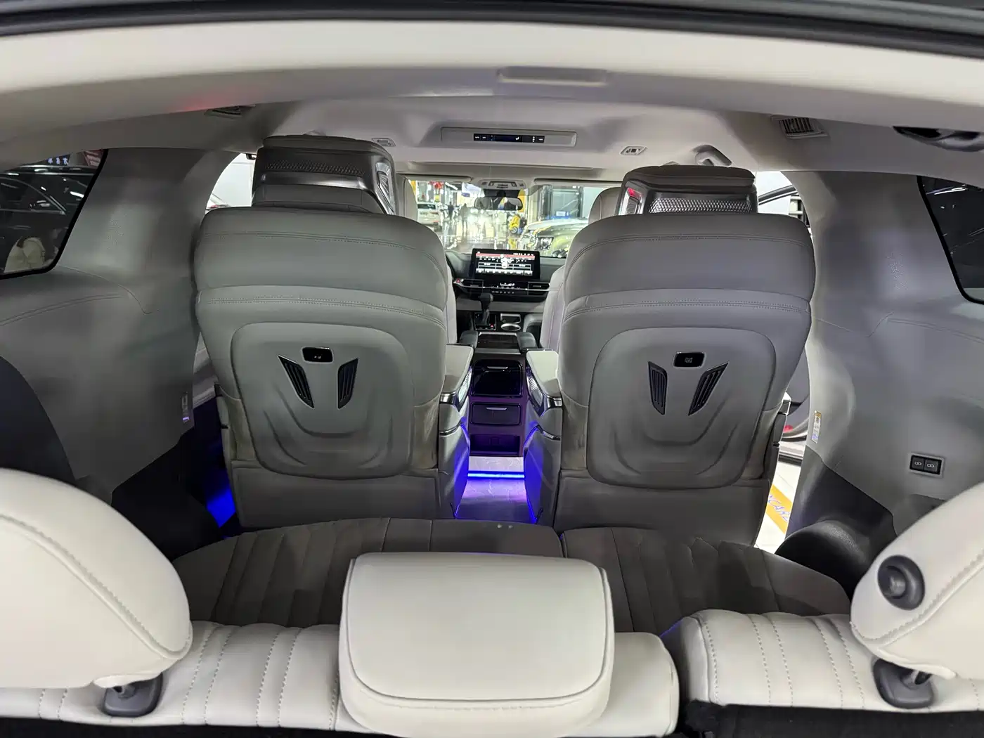 Toyota Sienna 2023 2.5L Hybrid Comfort Edition фото 21
