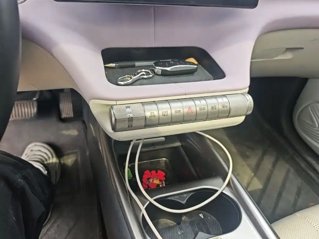 BYD Dolphin 2023 420km Fashion Edition фото 14