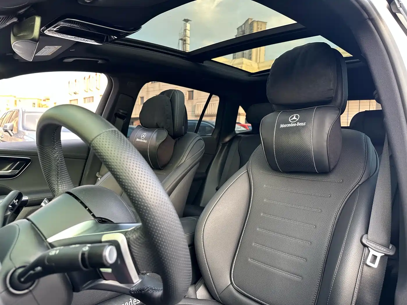 Mercedes-Benz GLC 2023 GLC 260 L 4MATIC Luxury 5-Seater фото 10
