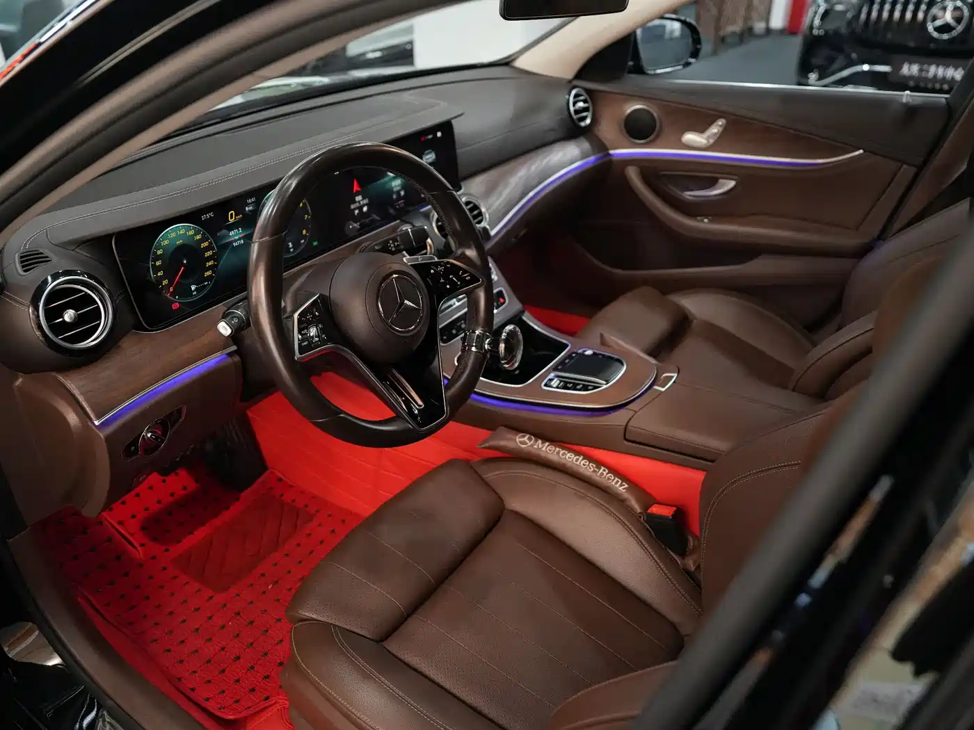 Mercedes-Benz E-Class 2022 E 260 L фото 9