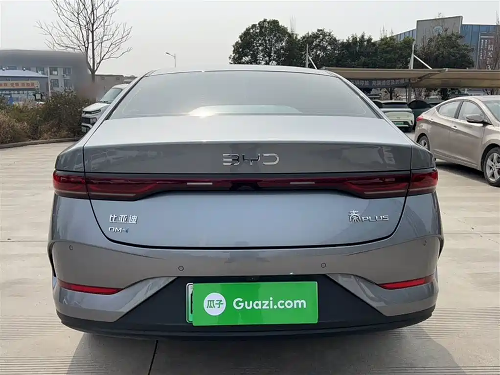 BYD Qin PLUS 2025 DM-i Smart Drive 55KM Leader фото 9