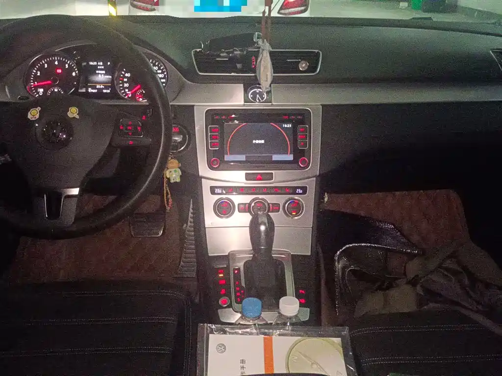 Volkswagen FAW-Volkswagen CC 2016 Model 1.8TSI Luxury фото 9