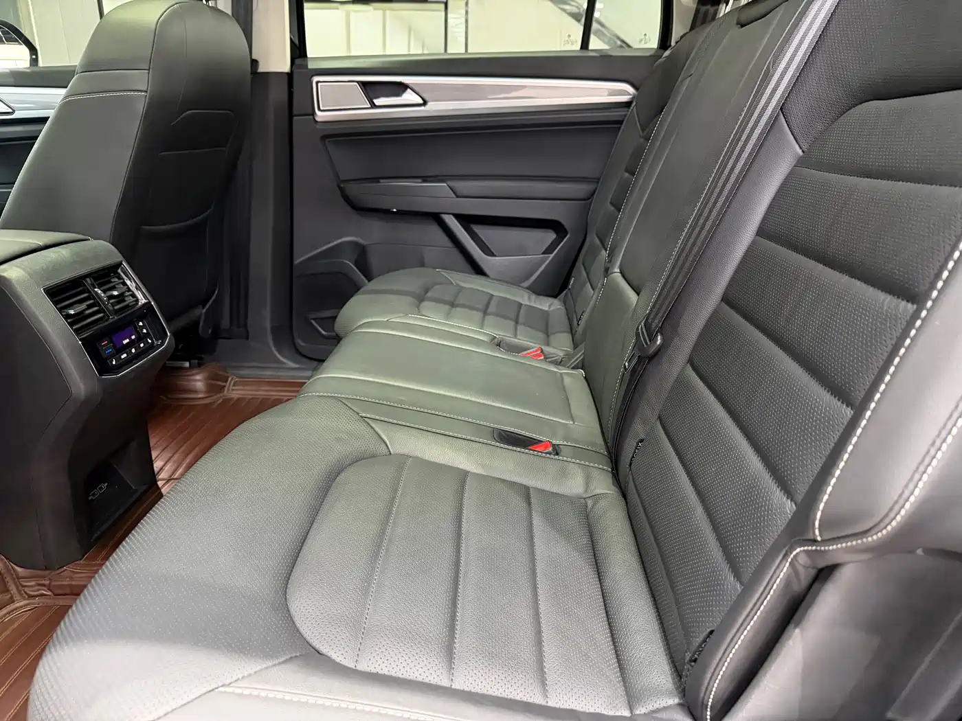 Volkswagen Teramont 2020 380TSI 4WD Luxury Edition China VI фото 16