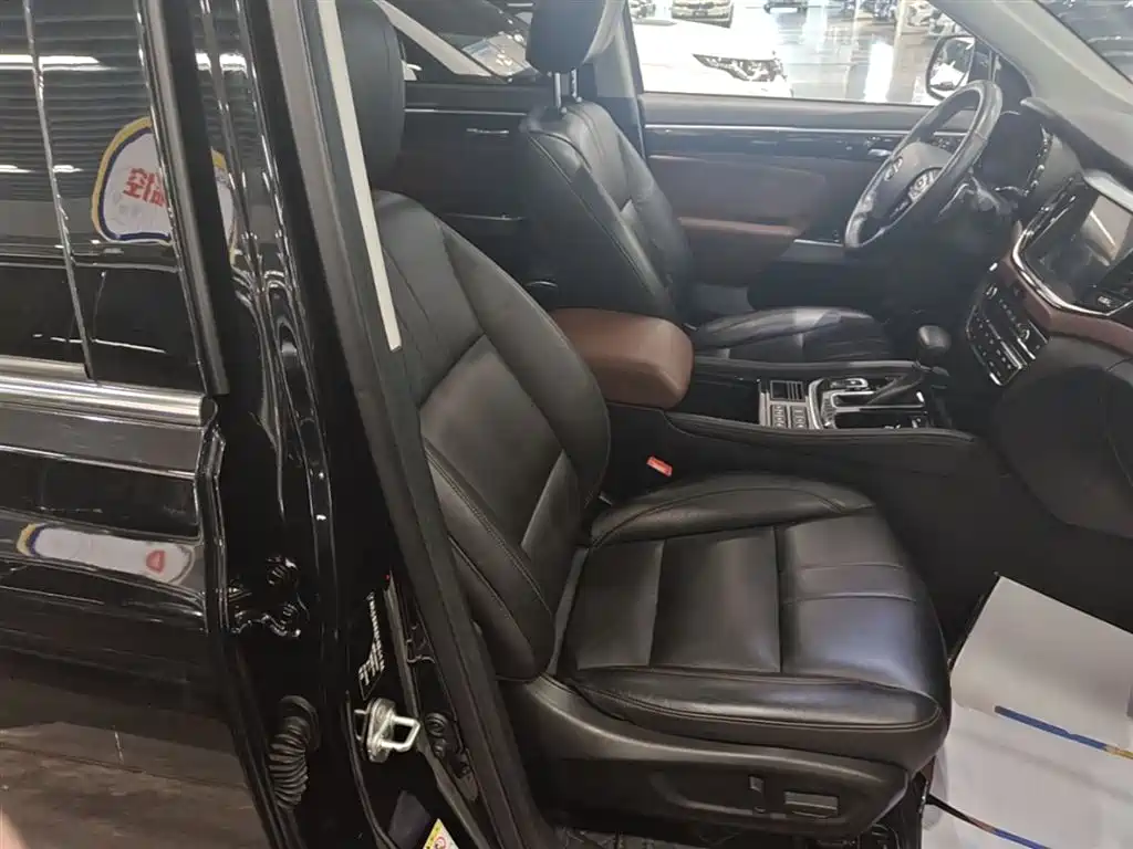 GAC Trumpchi Trumpchi GS8 2017 320T 2WD Luxury Smart Connect (7-seater) фото 25