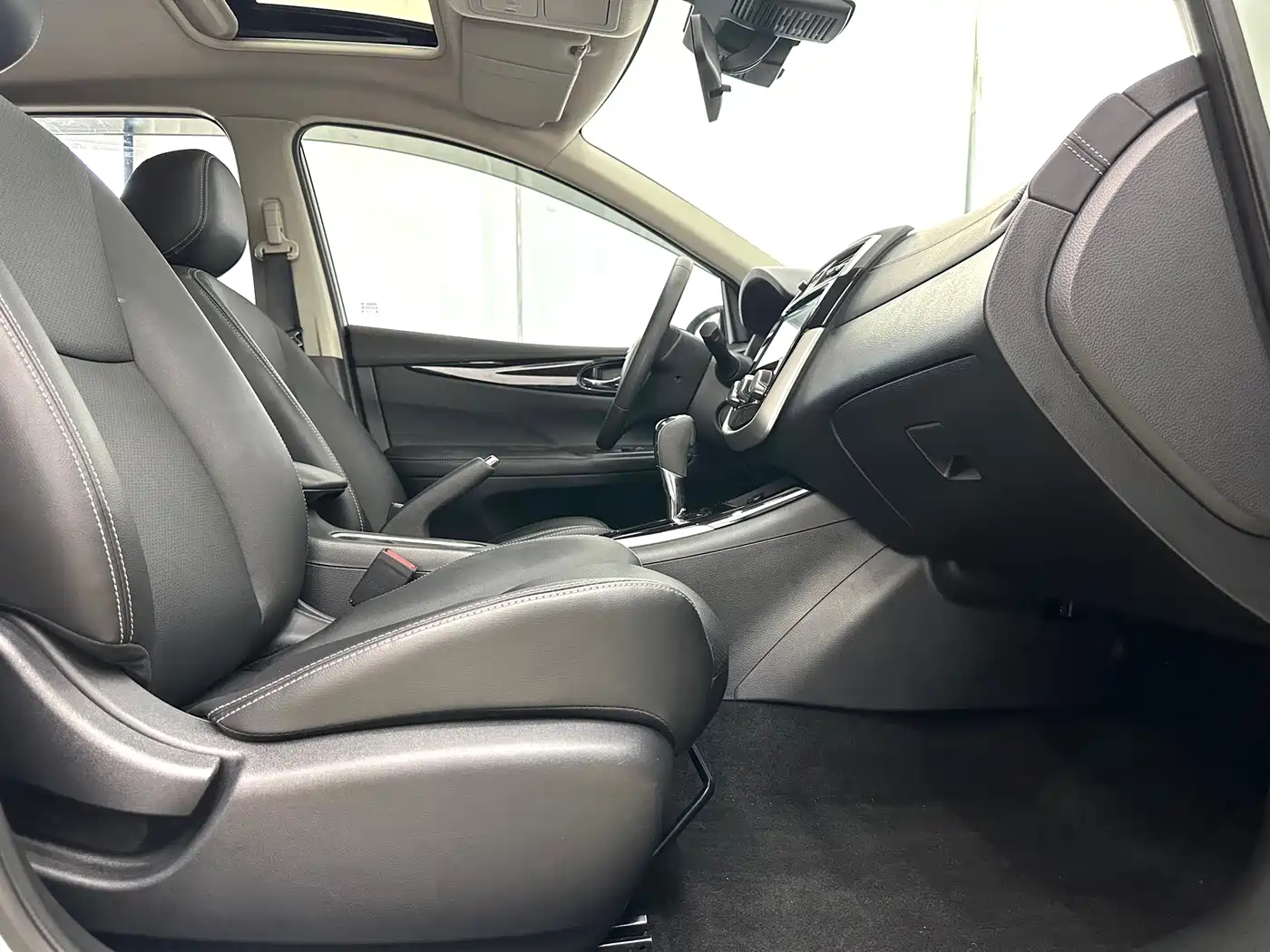 Nissan Tiida 2023 2023 1.6L CVT Smart Drive Edition