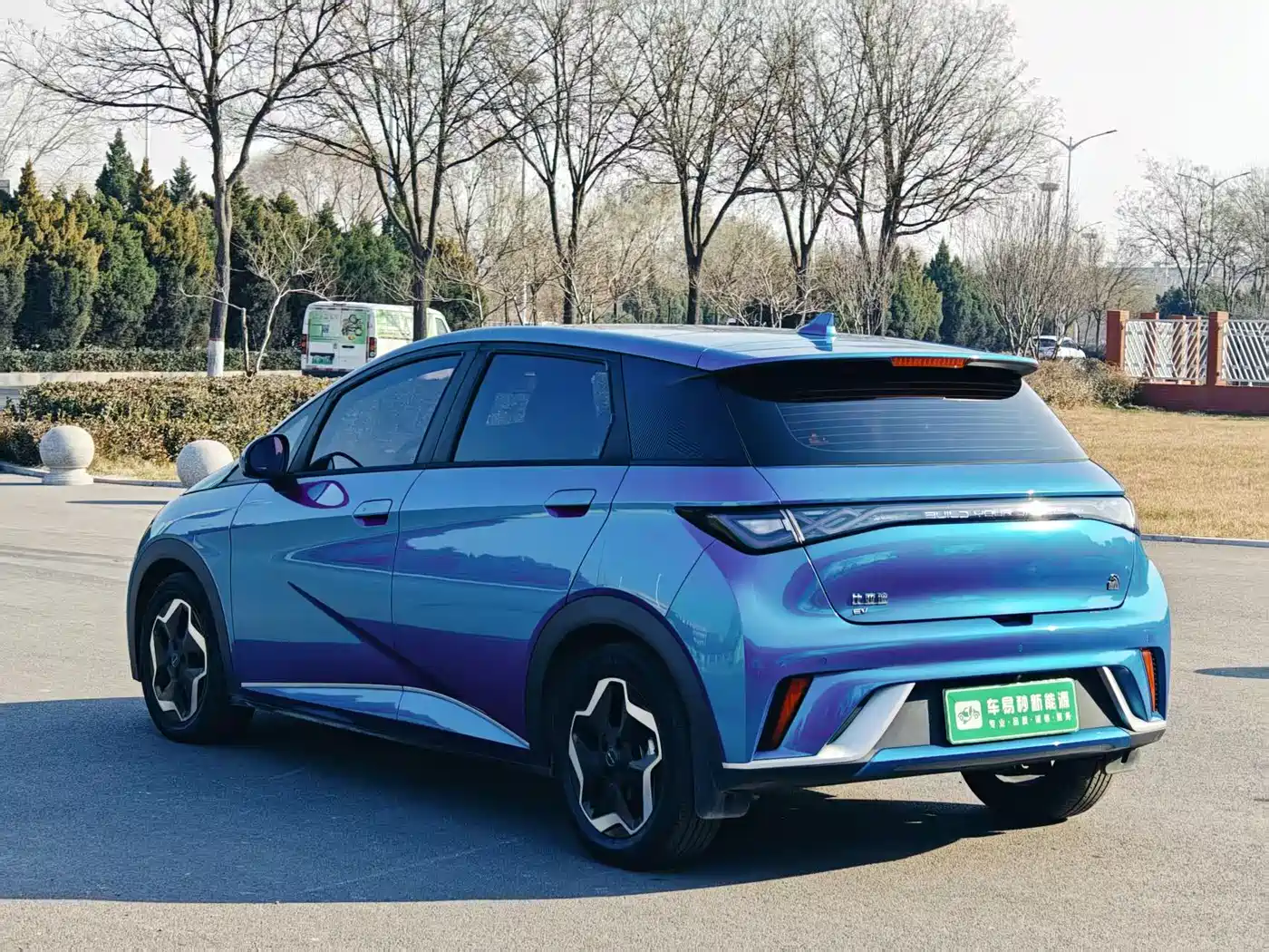BYD Dolphin 2021 Model 405km Fashion Edition фото 6