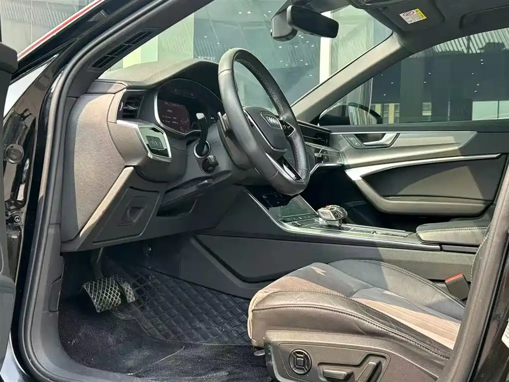 Audi A6L 2022 45 TFSI Premium Dynamic фото 6