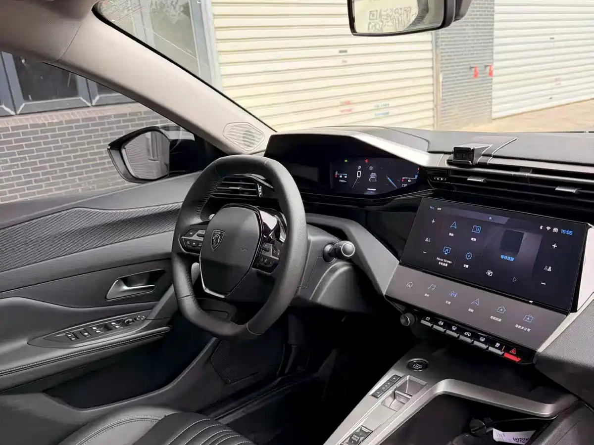 Peugeot 408X 2023 Charm Edition фото 5