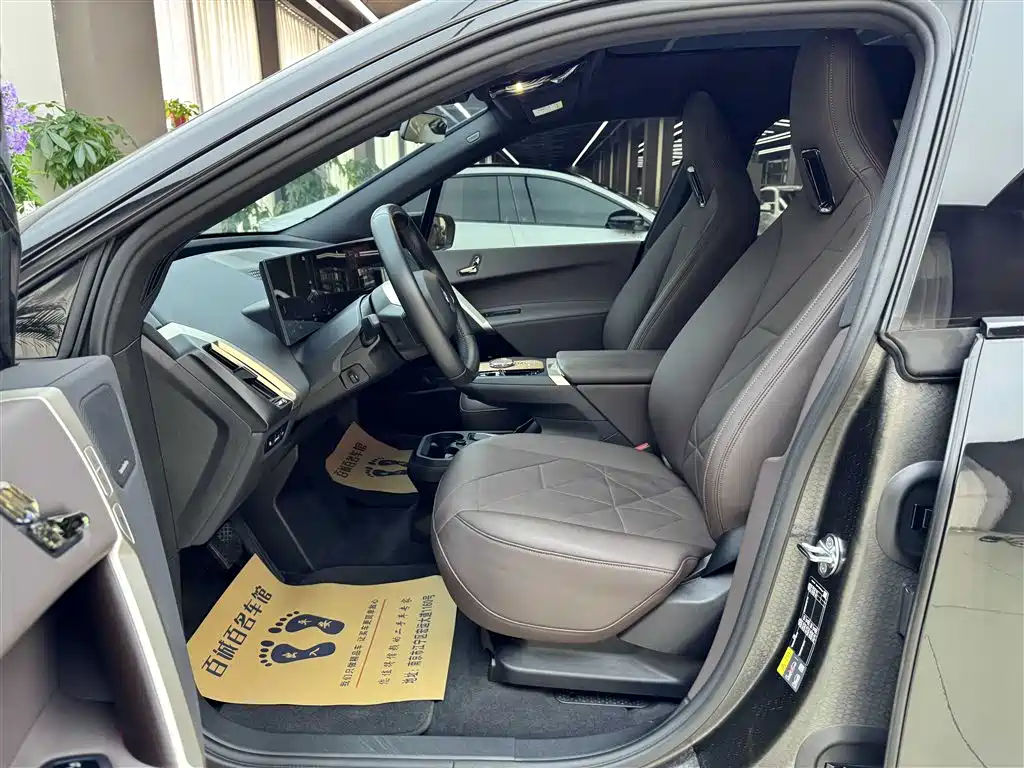 BMW iX 2022 xDrive40 фото 12