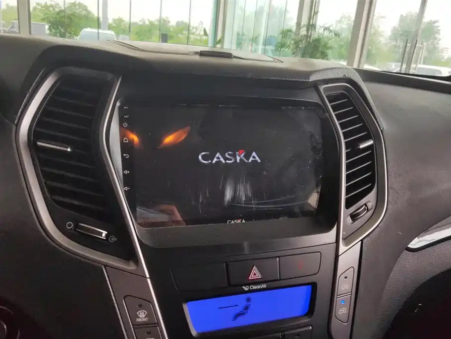 Hyundai Santa Fe 2013 Model 2.4L Automatic 2WD Smart фото 13