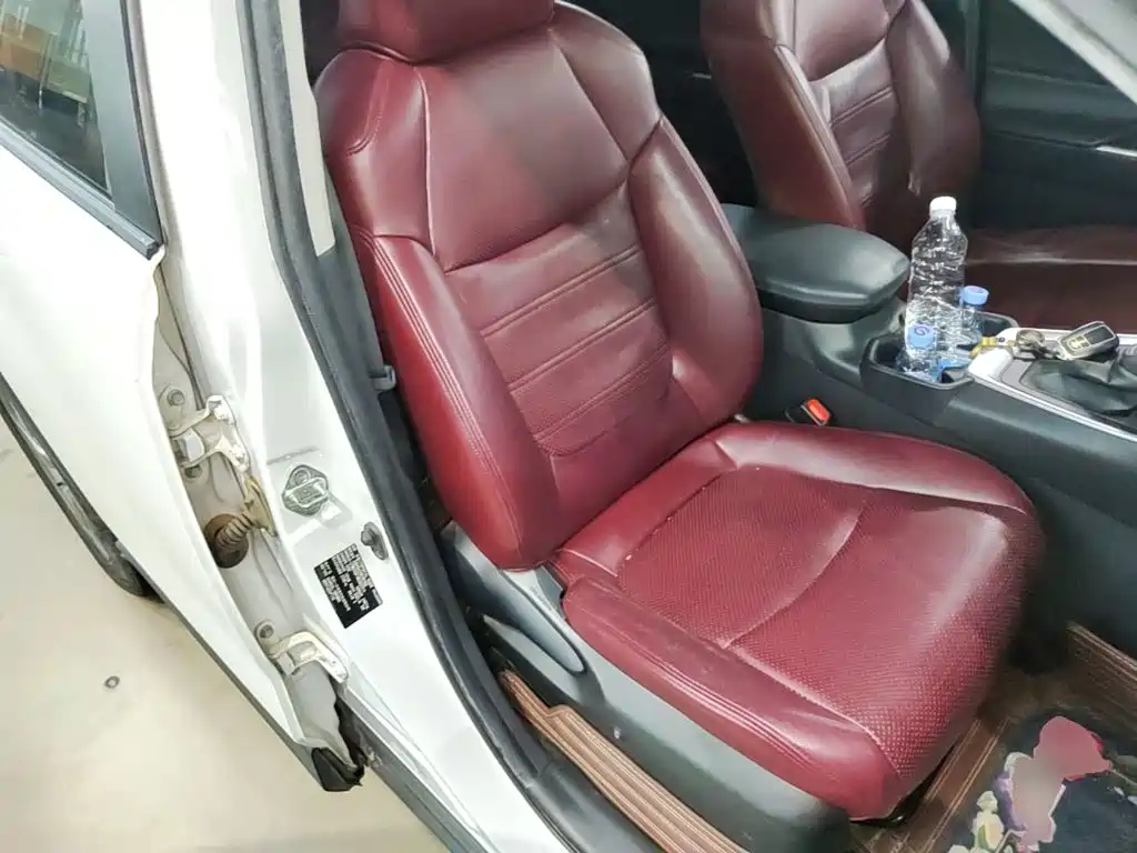 Photo 25 - Toyota RAV4 Rongfang