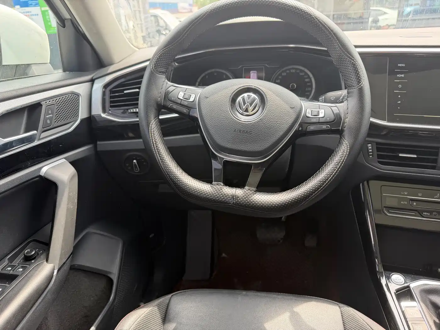 Volkswagen Tayron 2020 330TSI 2WD Luxury Smart Edition фото 6