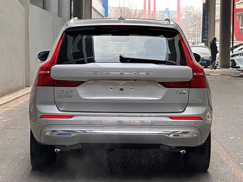 VOLVO XC60 PLUG IN HYBRID
