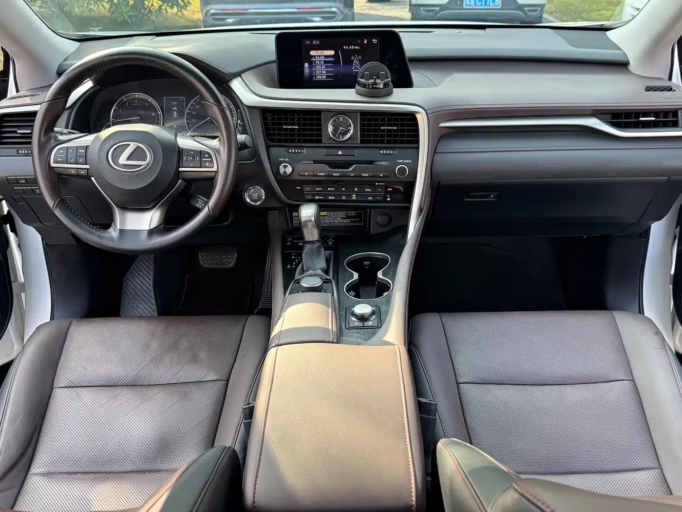 Lexus RX 2016 300 4WD Elegance Edition (China V) фото 6