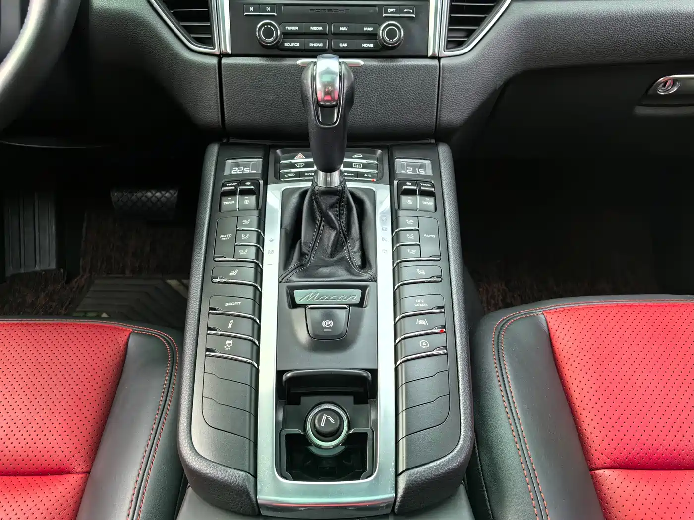 Porsche Macan 2017 Macan 2.0T фото 13