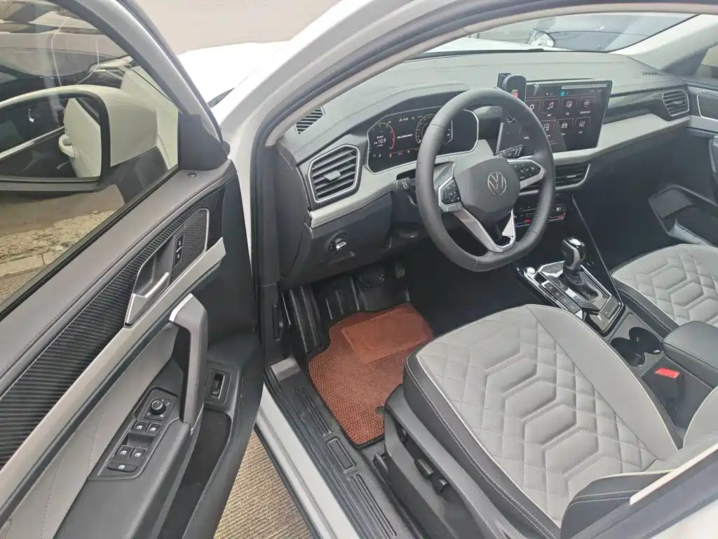 Volkswagen Tayron 2025 2025 Shared Joy 330TSI
