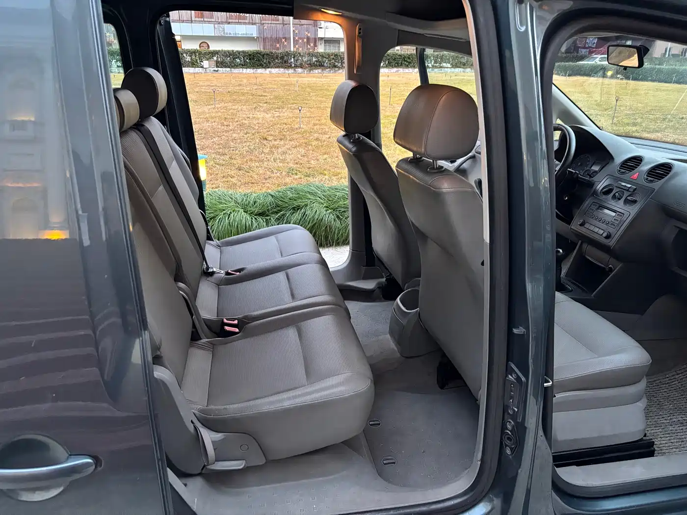 Volkswagen Caddy 2005 1.6L Functional 7-seater фото 14